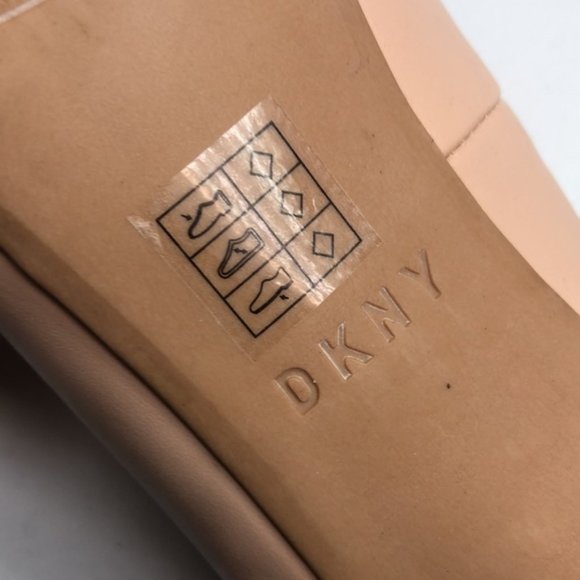 PREMIUM DKNY PATENT LEATHER CREAM HEELS 5M ⭐ - Picture 5 of 9